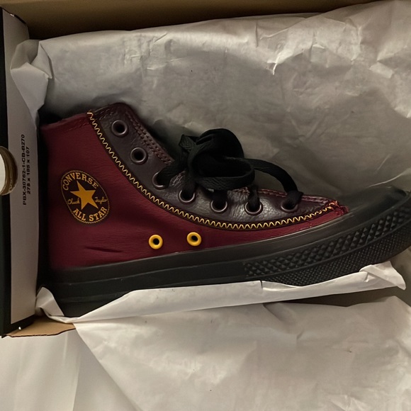 NIB Converse CTAS CX EXPLORE HI sneakers in Dark Beetroot/Black Cherry 🍒 - Picture 3 of 5